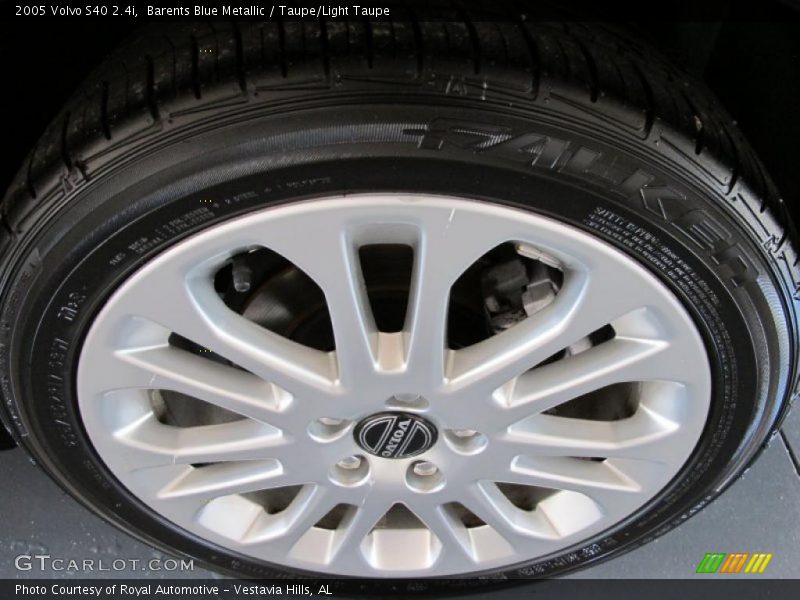 Barents Blue Metallic / Taupe/Light Taupe 2005 Volvo S40 2.4i