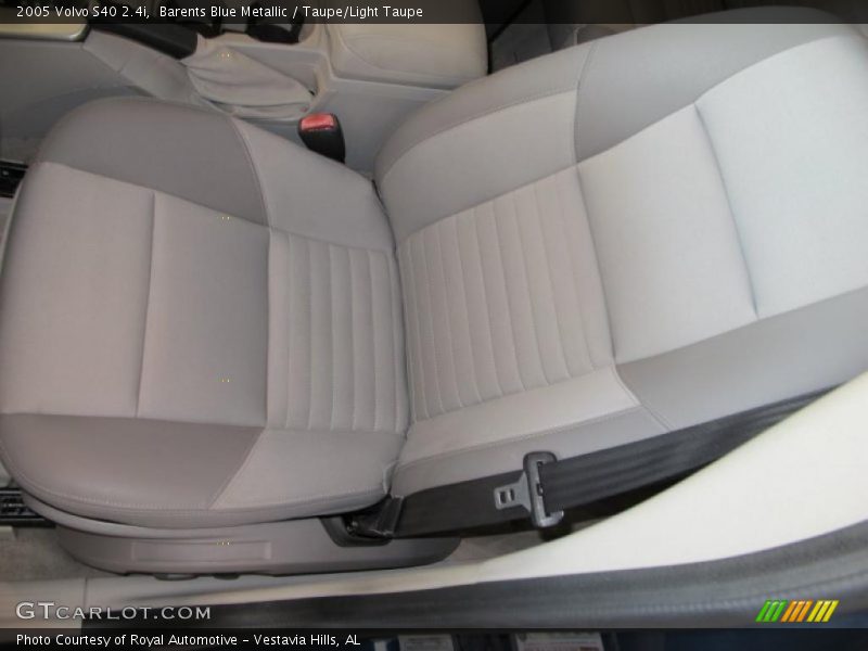 Barents Blue Metallic / Taupe/Light Taupe 2005 Volvo S40 2.4i