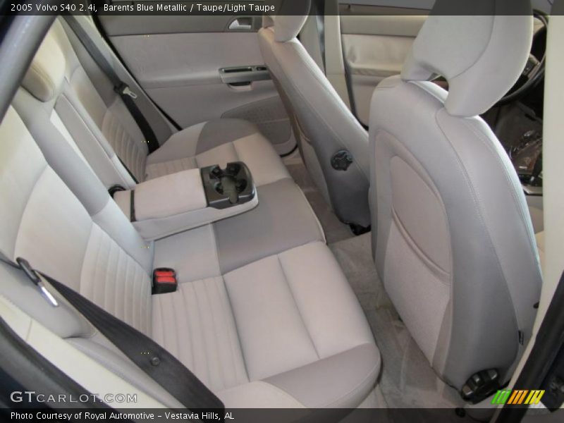 Barents Blue Metallic / Taupe/Light Taupe 2005 Volvo S40 2.4i