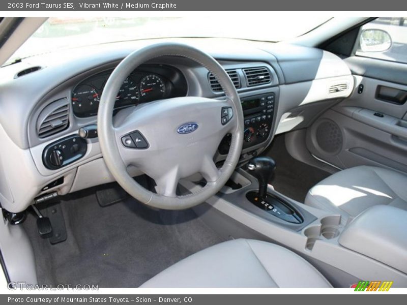 Vibrant White / Medium Graphite 2003 Ford Taurus SES