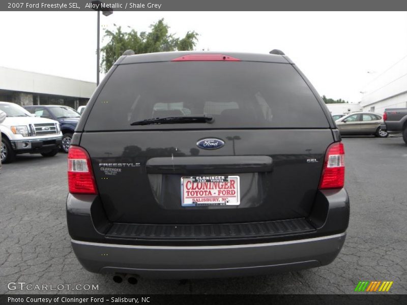 Alloy Metallic / Shale Grey 2007 Ford Freestyle SEL
