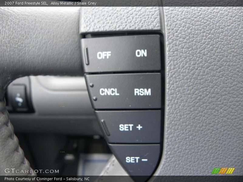 Alloy Metallic / Shale Grey 2007 Ford Freestyle SEL