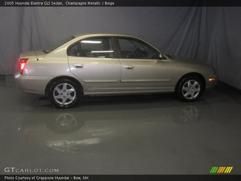 Champagne Metallic / Beige 2005 Hyundai Elantra GLS Sedan