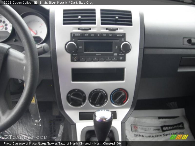 Bright Silver Metallic / Dark Slate Gray 2008 Dodge Caliber SE