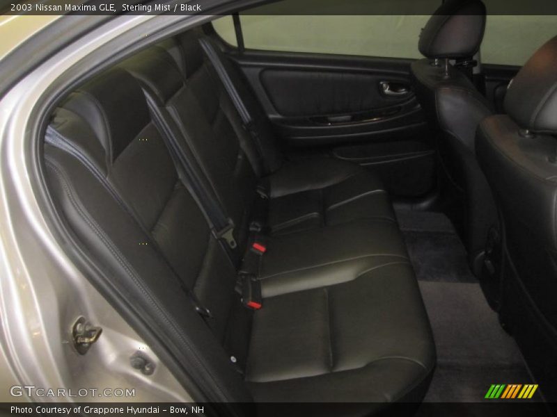 Sterling Mist / Black 2003 Nissan Maxima GLE