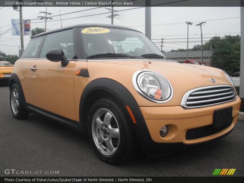 Mellow Yellow / Carbon Black/Carbon Black 2007 Mini Cooper Hardtop