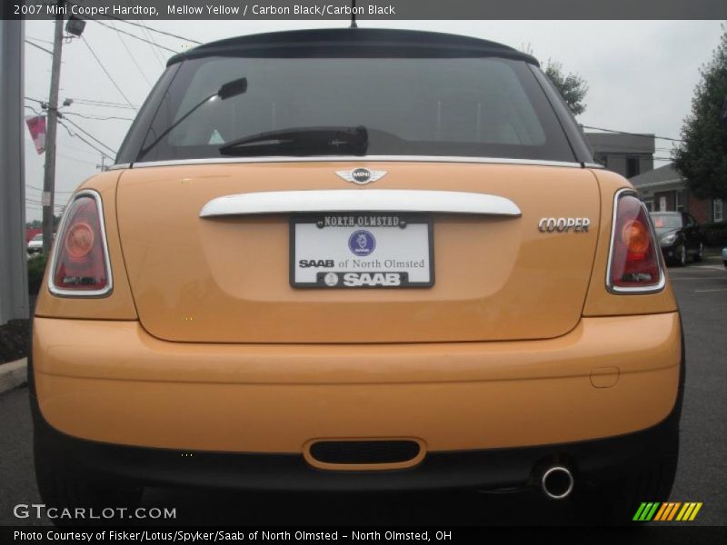 Mellow Yellow / Carbon Black/Carbon Black 2007 Mini Cooper Hardtop