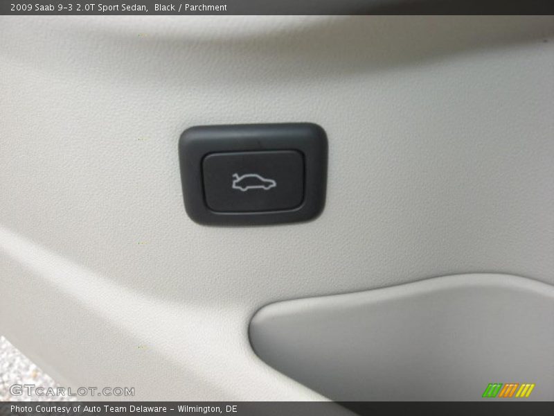 Black / Parchment 2009 Saab 9-3 2.0T Sport Sedan
