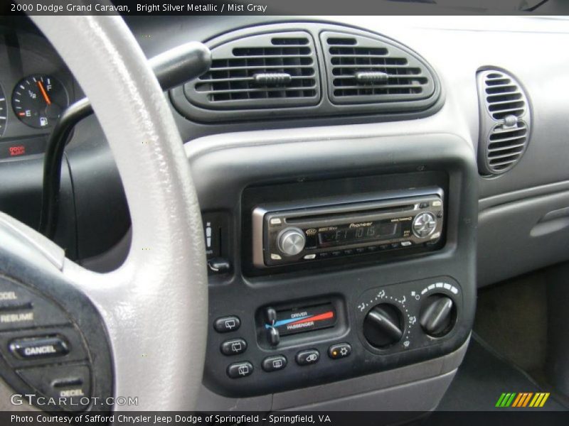Bright Silver Metallic / Mist Gray 2000 Dodge Grand Caravan