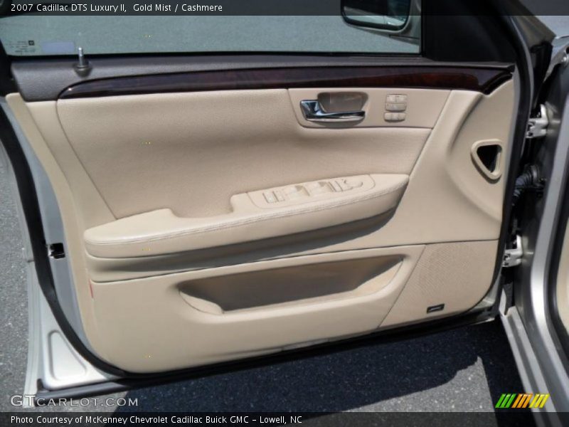 Gold Mist / Cashmere 2007 Cadillac DTS Luxury II