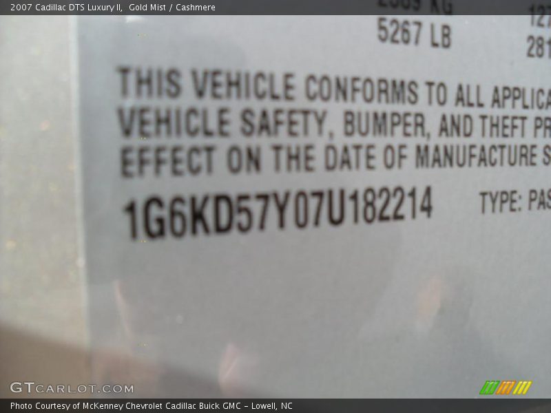 Gold Mist / Cashmere 2007 Cadillac DTS Luxury II