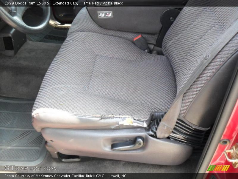 Flame Red / Agate Black 1999 Dodge Ram 1500 ST Extended Cab