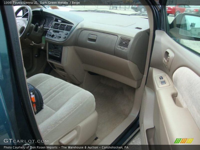 Dark Green Metallic / Beige 1998 Toyota Sienna LE