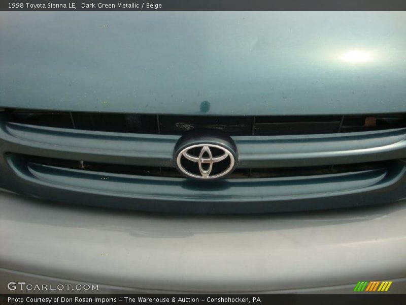 Dark Green Metallic / Beige 1998 Toyota Sienna LE