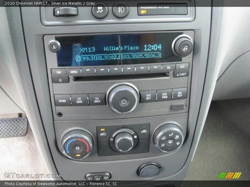 Silver Ice Metallic / Gray 2010 Chevrolet HHR LT