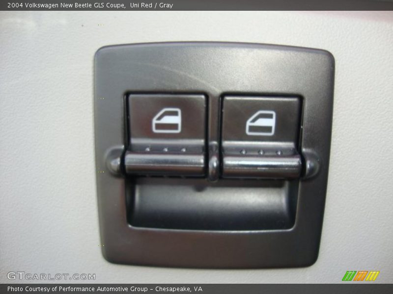 Uni Red / Gray 2004 Volkswagen New Beetle GLS Coupe