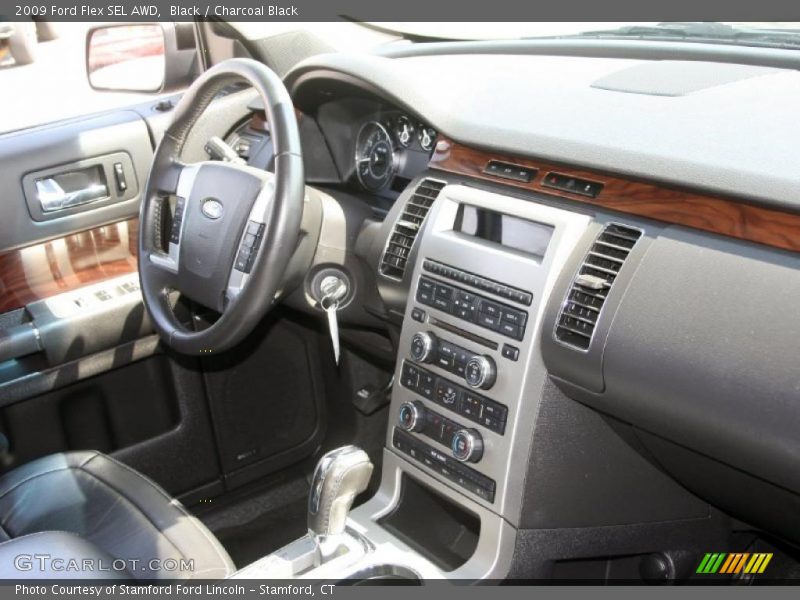 Black / Charcoal Black 2009 Ford Flex SEL AWD