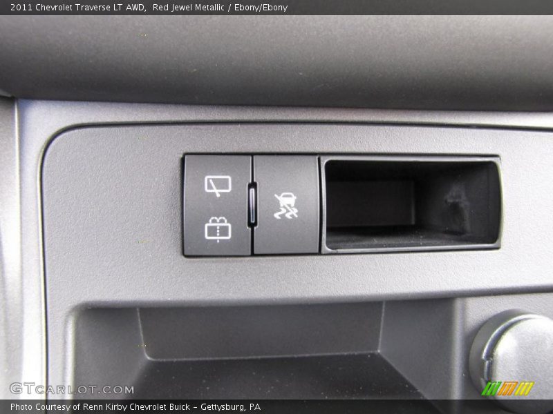 Red Jewel Metallic / Ebony/Ebony 2011 Chevrolet Traverse LT AWD