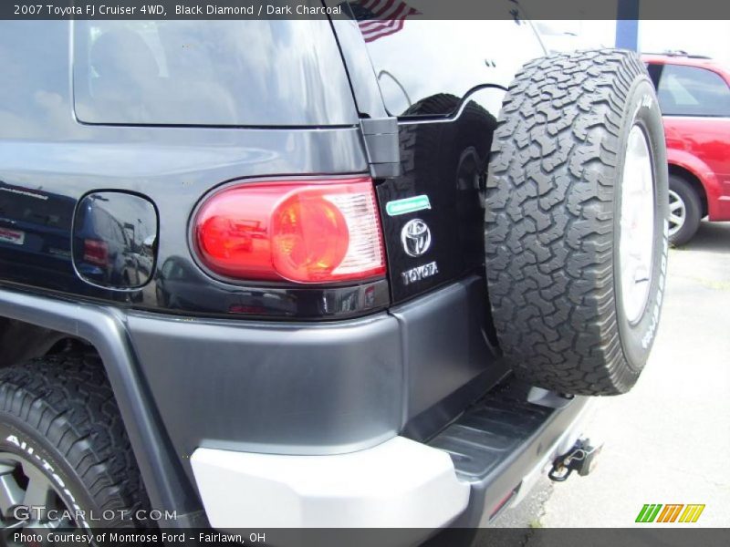 Black Diamond / Dark Charcoal 2007 Toyota FJ Cruiser 4WD