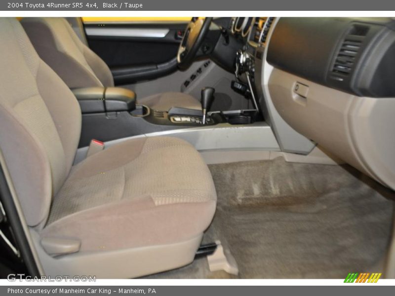 Black / Taupe 2004 Toyota 4Runner SR5 4x4