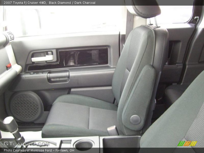 Black Diamond / Dark Charcoal 2007 Toyota FJ Cruiser 4WD