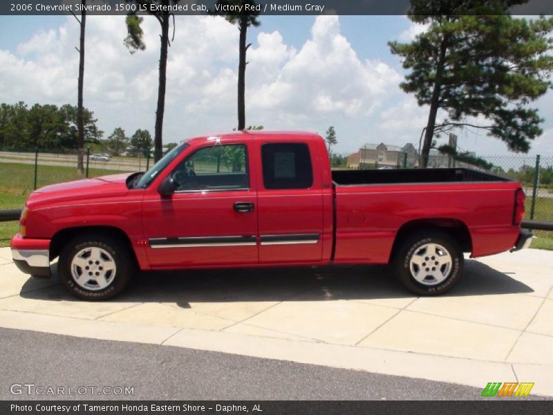 Victory Red / Medium Gray 2006 Chevrolet Silverado 1500 LS Extended Cab