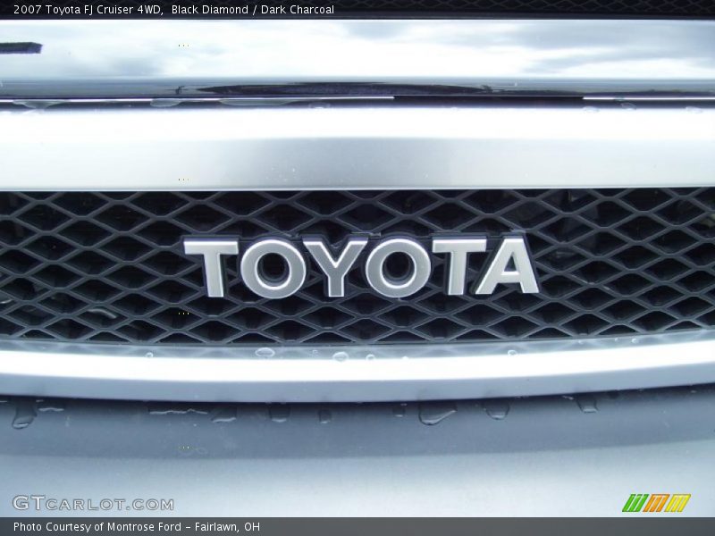 Black Diamond / Dark Charcoal 2007 Toyota FJ Cruiser 4WD