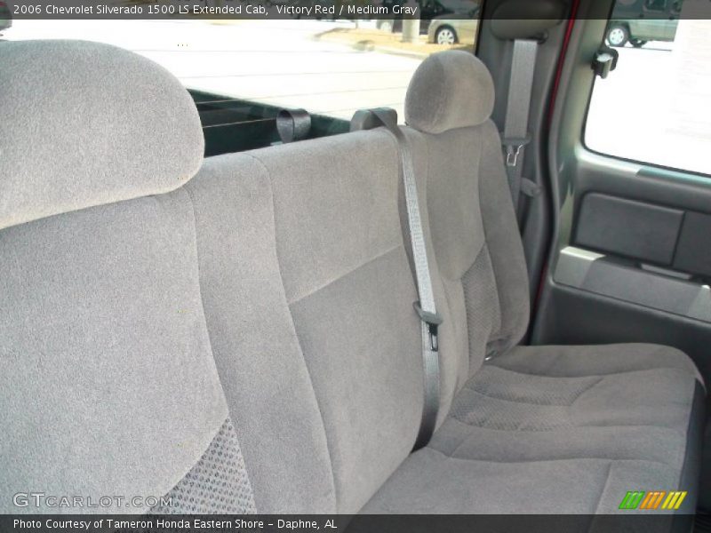 Victory Red / Medium Gray 2006 Chevrolet Silverado 1500 LS Extended Cab