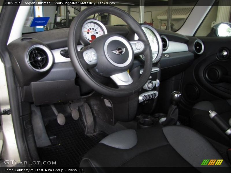 Sparkling Silver Metallic / Black/Grey 2009 Mini Cooper Clubman