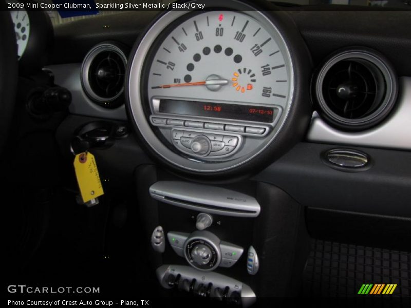 Sparkling Silver Metallic / Black/Grey 2009 Mini Cooper Clubman