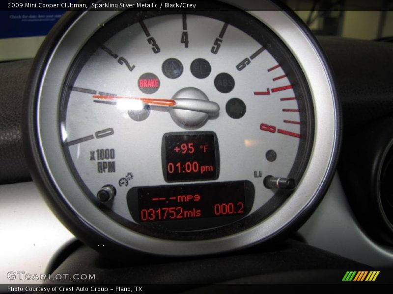 Sparkling Silver Metallic / Black/Grey 2009 Mini Cooper Clubman