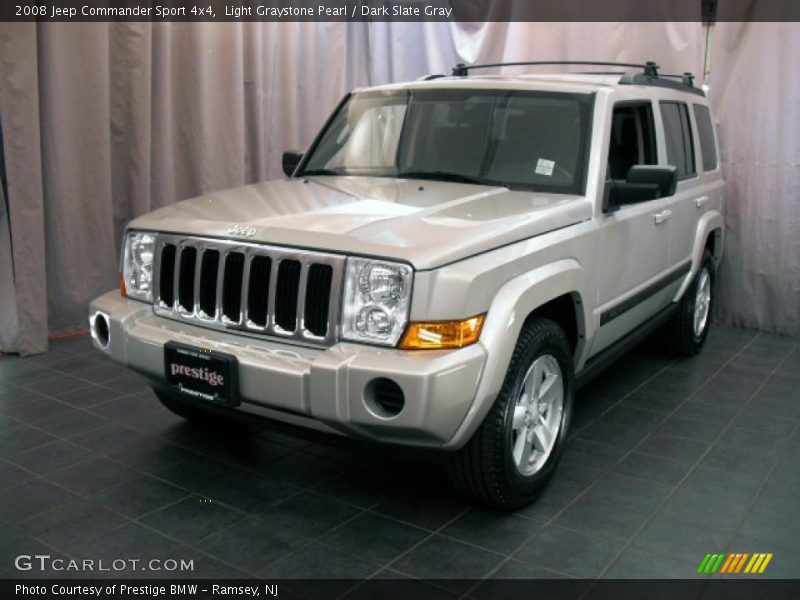 Light Graystone Pearl / Dark Slate Gray 2008 Jeep Commander Sport 4x4