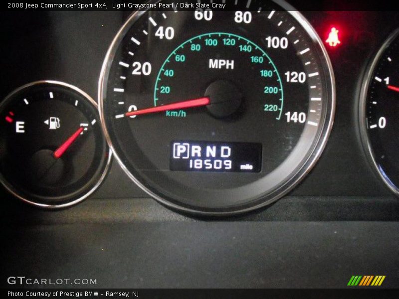 Light Graystone Pearl / Dark Slate Gray 2008 Jeep Commander Sport 4x4