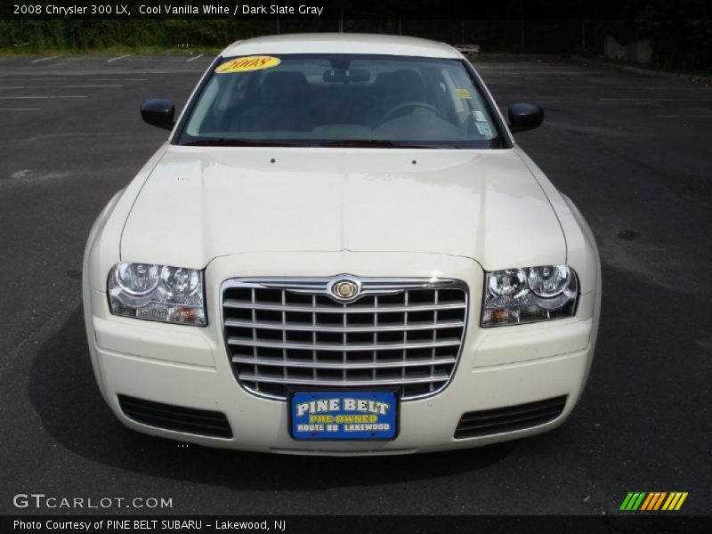 Cool Vanilla White / Dark Slate Gray 2008 Chrysler 300 LX