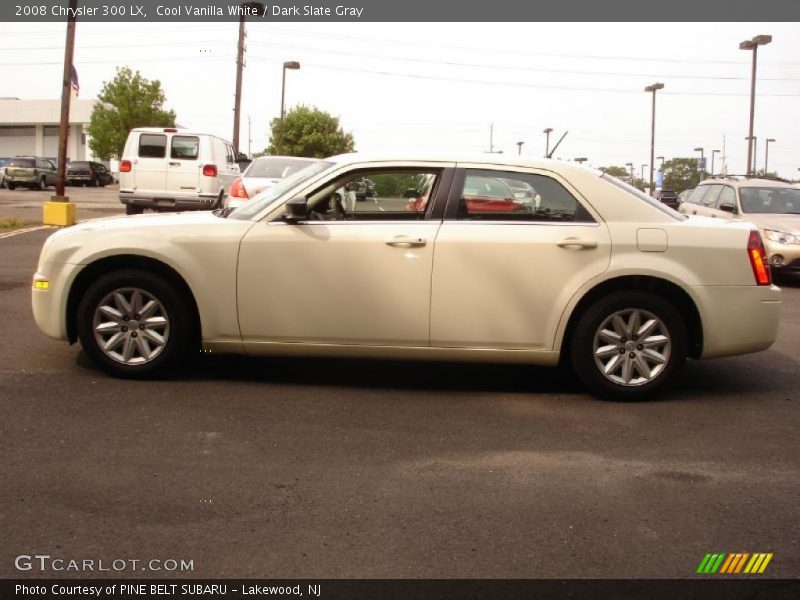 Cool Vanilla White / Dark Slate Gray 2008 Chrysler 300 LX