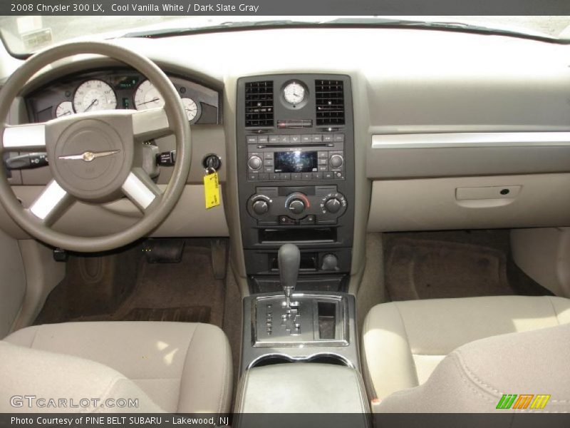 Cool Vanilla White / Dark Slate Gray 2008 Chrysler 300 LX