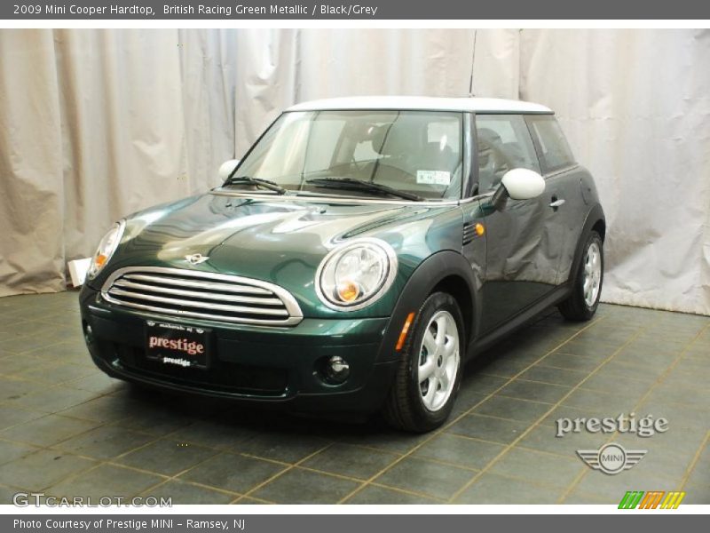 British Racing Green Metallic / Black/Grey 2009 Mini Cooper Hardtop