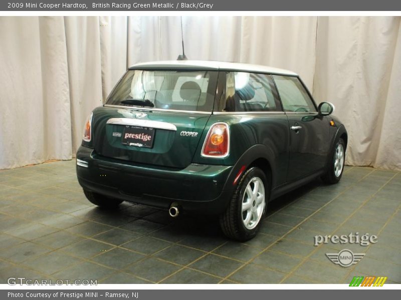 British Racing Green Metallic / Black/Grey 2009 Mini Cooper Hardtop