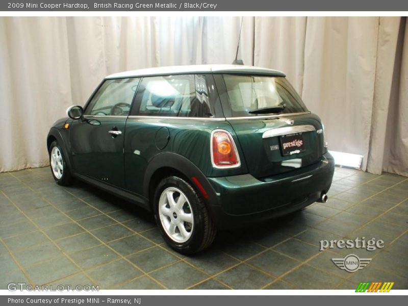 British Racing Green Metallic / Black/Grey 2009 Mini Cooper Hardtop