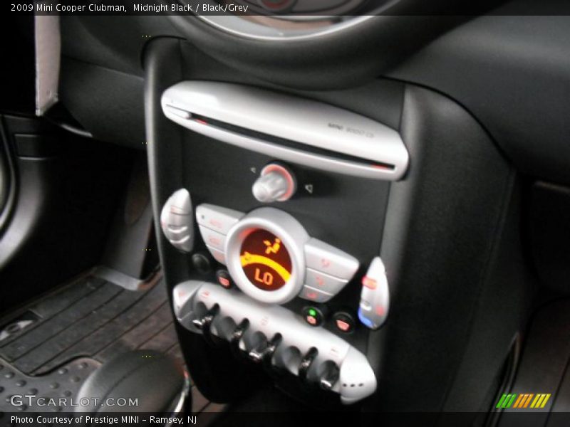 Midnight Black / Black/Grey 2009 Mini Cooper Clubman