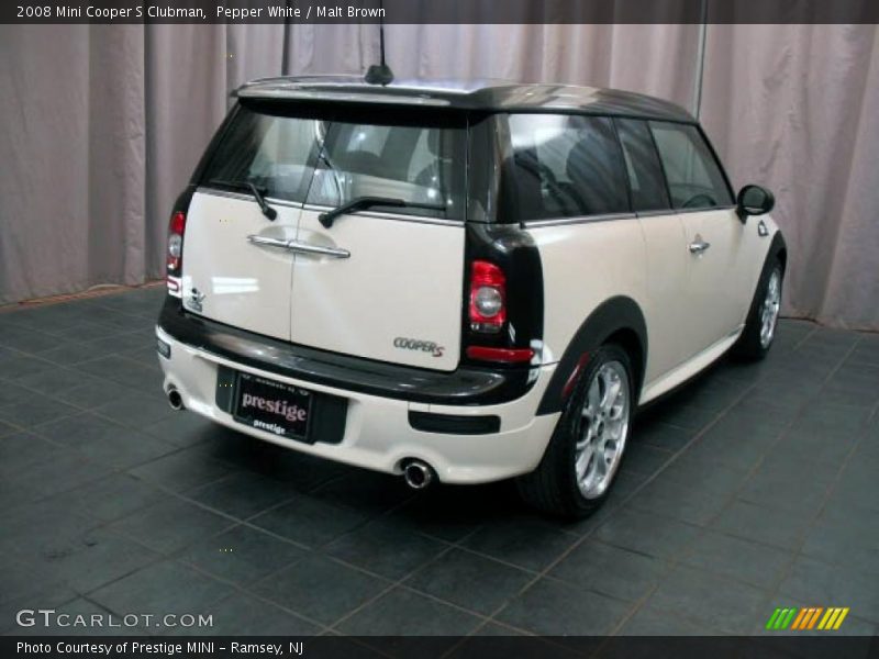Pepper White / Malt Brown 2008 Mini Cooper S Clubman