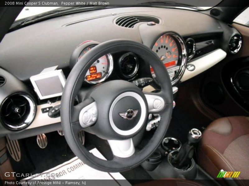 Pepper White / Malt Brown 2008 Mini Cooper S Clubman