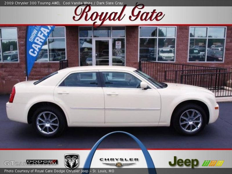 Cool Vanilla White / Dark Slate Gray 2009 Chrysler 300 Touring AWD