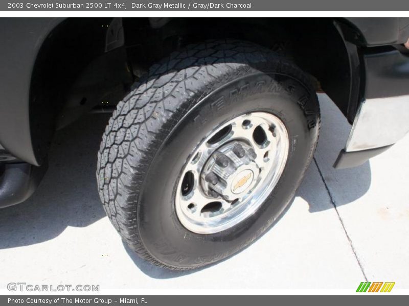 Dark Gray Metallic / Gray/Dark Charcoal 2003 Chevrolet Suburban 2500 LT 4x4