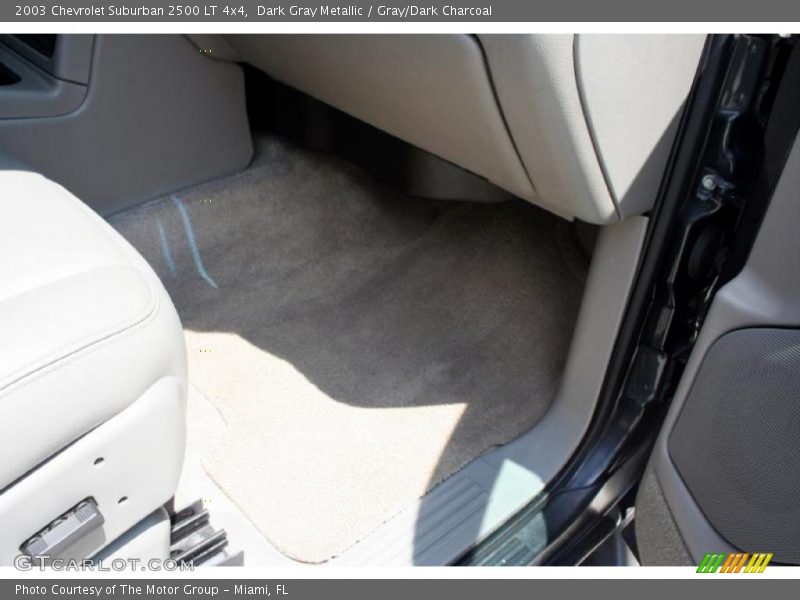 Dark Gray Metallic / Gray/Dark Charcoal 2003 Chevrolet Suburban 2500 LT 4x4