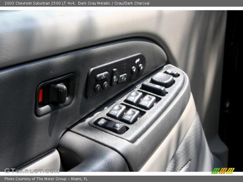 Dark Gray Metallic / Gray/Dark Charcoal 2003 Chevrolet Suburban 2500 LT 4x4