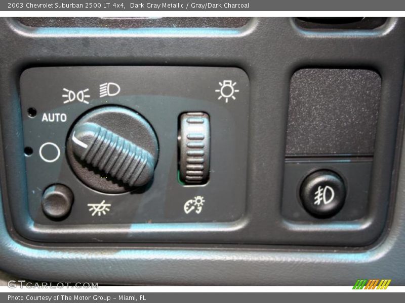 Dark Gray Metallic / Gray/Dark Charcoal 2003 Chevrolet Suburban 2500 LT 4x4