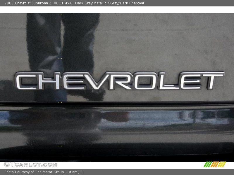 Dark Gray Metallic / Gray/Dark Charcoal 2003 Chevrolet Suburban 2500 LT 4x4
