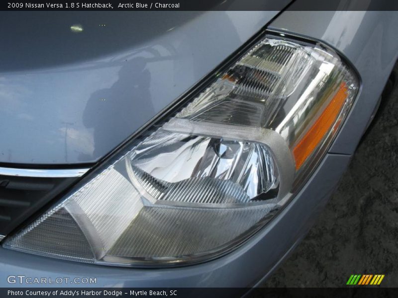 Arctic Blue / Charcoal 2009 Nissan Versa 1.8 S Hatchback