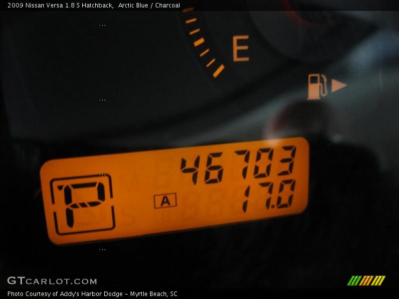 Arctic Blue / Charcoal 2009 Nissan Versa 1.8 S Hatchback